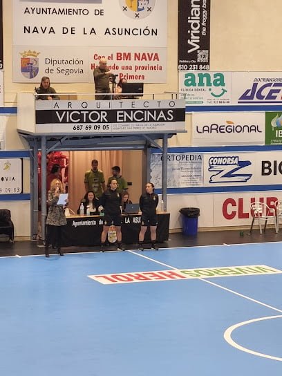 Pabellón Municipal "Guerrer@s Naver@s"