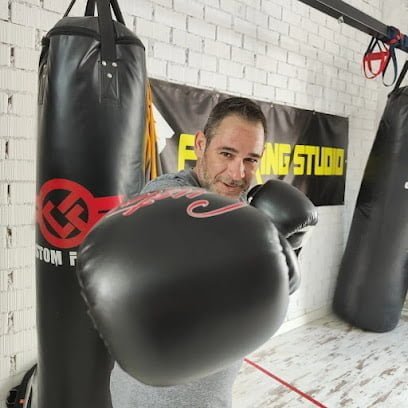 M.R. Fitboxing Estudio