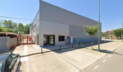 Pabellón polideportivo y de festejos.