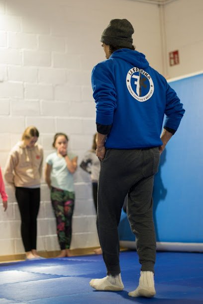 La FABRIKA - Centro Deportivo Y Artístico