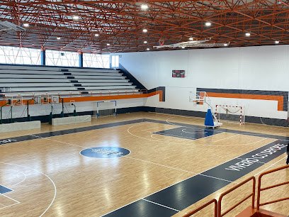 Pabellón polideportivo municipal de Vivero