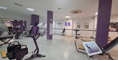 Curves Pamplona - Gimnasio para Mujeres en Navarra